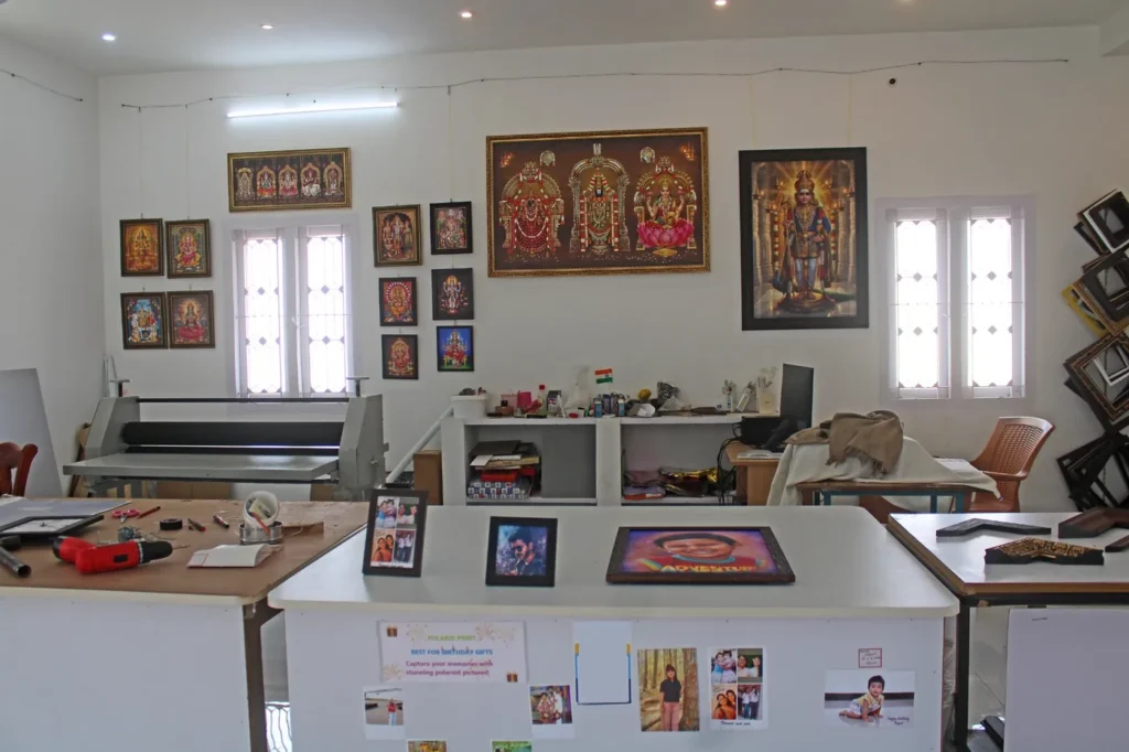 Photo Printing & Framing Workshop – Vellalore